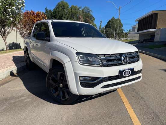 VOLKSWAGEN-AMAROK-2.0 TRENDLINE 4X4 CD 16V TURBO INTERCOOLER DIESEL 4P AUTOMÁTICO VOLKSWAGEN-AMAROK-2015
