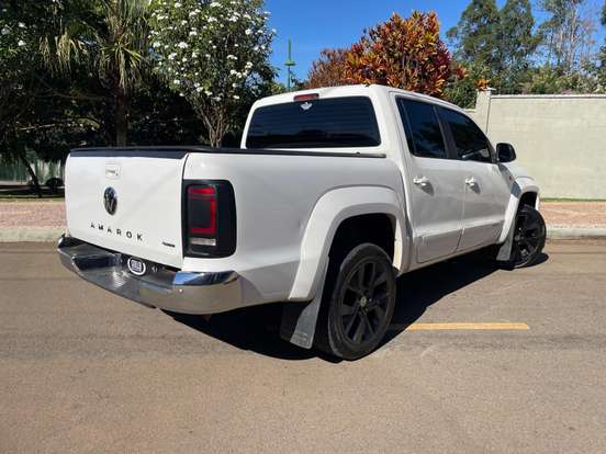 VOLKSWAGEN-AMAROK-2.0 TRENDLINE 4X4 CD 16V TURBO INTERCOOLER DIESEL 4P AUTOMÁTICO VOLKSWAGEN-AMAROK-2015