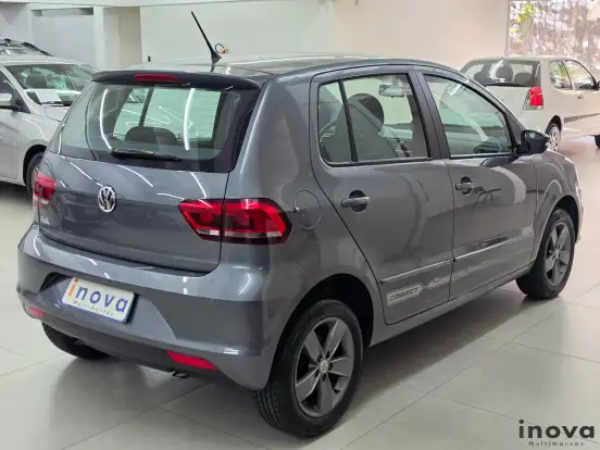 VOLKSWAGEN-FOX-2019