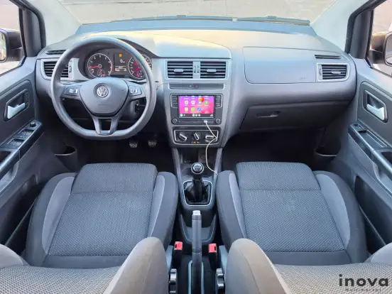 VOLKSWAGEN-FOX-2019