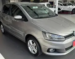 VOLKSWAGEN FOX 1.6 MI HIGHLINE 8V FLEX 4P MANUAL VOLKSWAGEN FOX 1.6 MI HIGHLINE 8V FLEX 4P MANUAL
