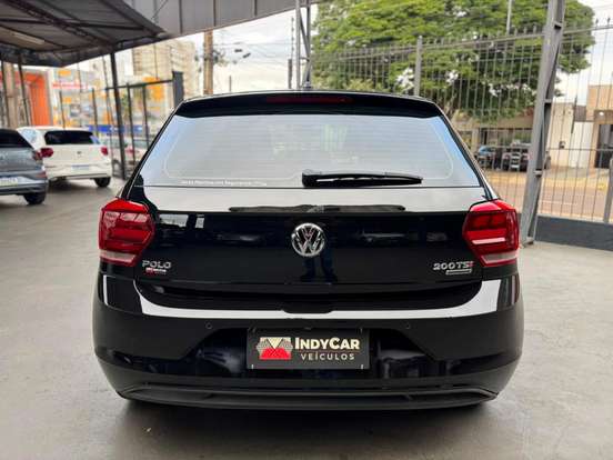 VOLKSWAGEN-POLO-1.0 200 TSI COMFORTLINE AUTOMÁTICO VOLKSWAGEN-POLO-2018