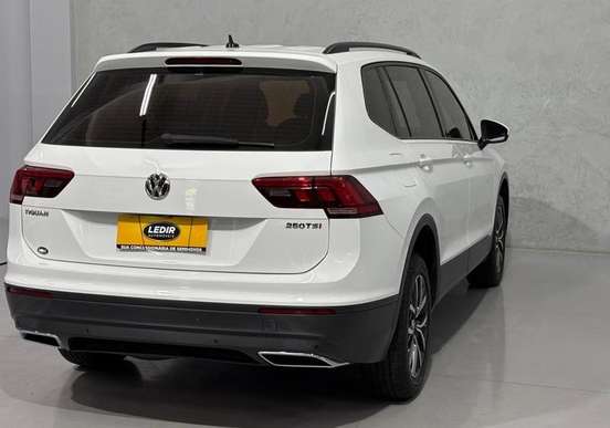 VOLKSWAGEN-TIGUAN-2019