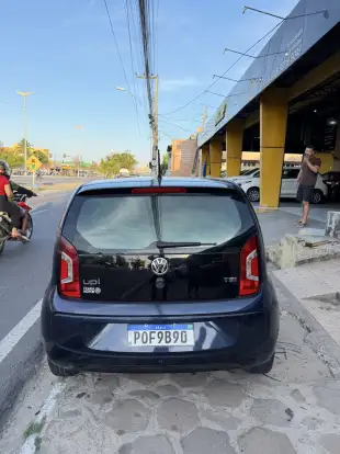 VOLKSWAGEN-UP-2015