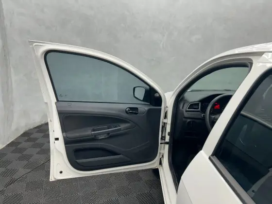 /en/city/cate-car-used-car/volkswagen-voyage-2023-1-0-12v-mpi-totalflex-4p-manual-48415296425428992/-8