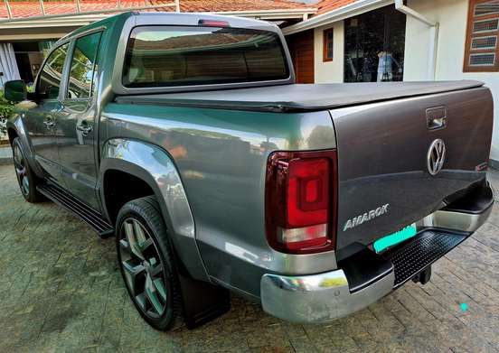 VOLKSWAGEN-AMAROK-2018