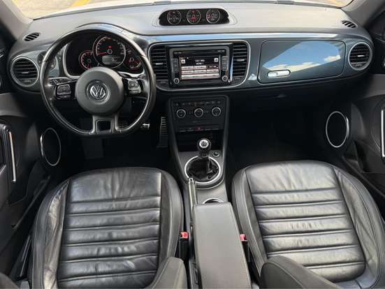 VOLKSWAGEN-FUSCA-2013