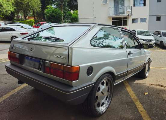 VOLKSWAGEN-GOL-1993
