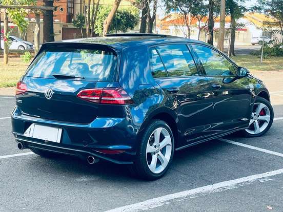 VOLKSWAGEN-GOLF-2.0 TSI GTI 16V TURBO GASOLINA 4P AUTOMÁTICO VOLKSWAGEN-GOLF-2015