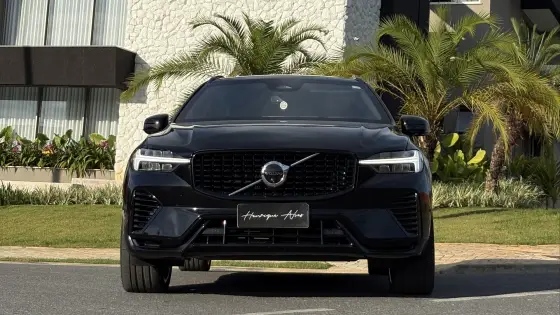 VOLVO XC60 2.0 T8 RECHARGE ULTIMATE DARK AWD GEARTRONIC VOLVO XC60 2.0 T8 RECHARGE ULTIMATE DARK AWD GEARTRONIC