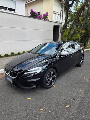 VOLVO V40 2.0 T5 R-DESIGN GASOLINA 4P AUTOMÁTICO