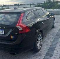 VOLVO-V60-2.0 T5 KINETIC TURBO GASOLINA 4P AUTOMÁTICO VOLVO-V60-2015