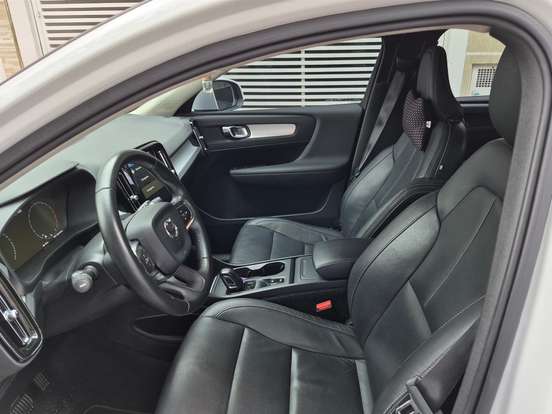 VOLVO-XC40-2.0 T5 GASOLINA MOMENTUM AWD GEARTRONIC VOLVO-XC40-2018