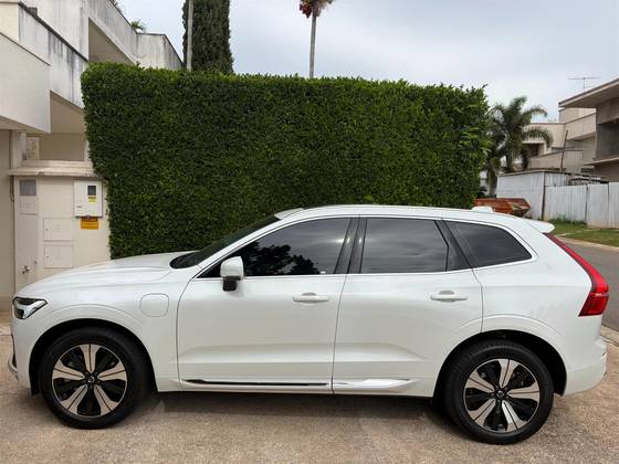 VOLVO XC60 2.0 T8 RECHARGE PLUS AWD GEARTRONIC