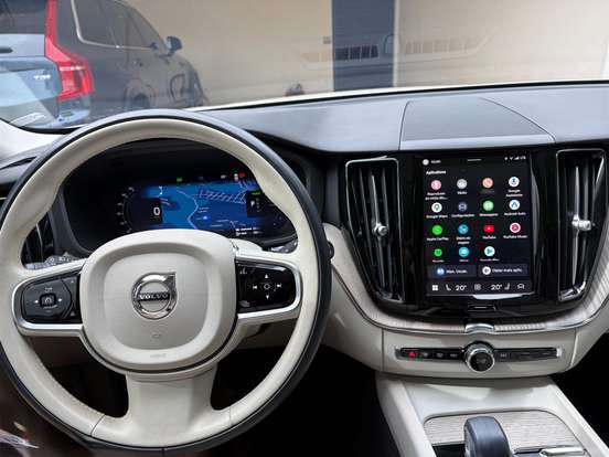VOLVO-XC60-2.0 T8 RECHARGE PLUS AWD GEARTRONIC VOLVO-XC60-2024