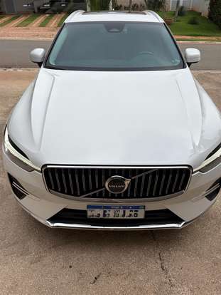 VOLVO-XC60-2024