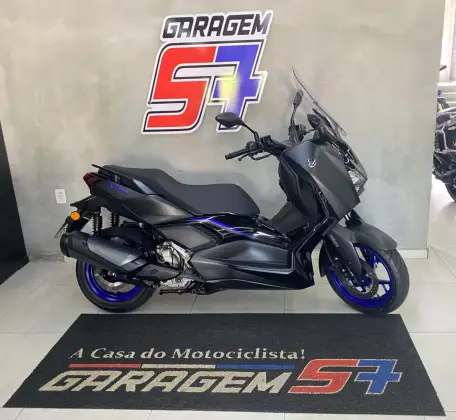 YAMAHA XMAX 300 CONNECTED ABS YAMAHA XMAX 300 CONNECTED ABS
