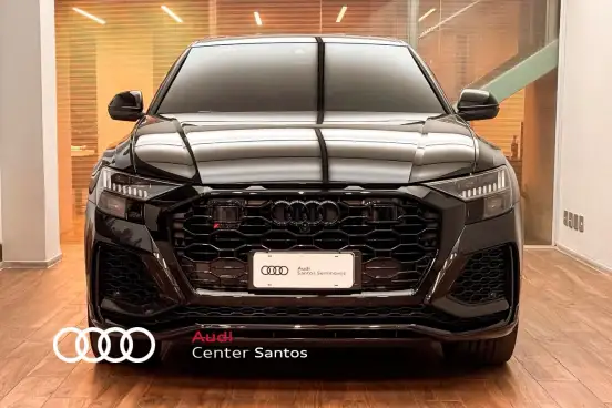 AUDI-RS Q8-2023