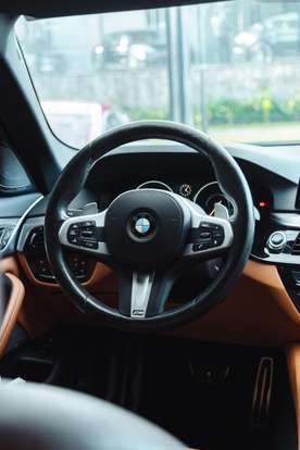 BMW-530e-2018