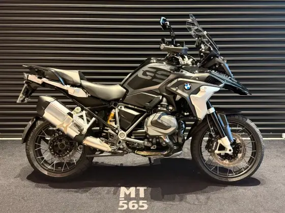 BMW R 1250 GS TRIPLE BLACK 
