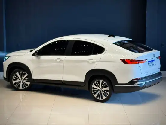 BMW-X4-2015