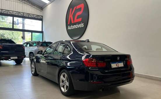 BMW-320i-2013