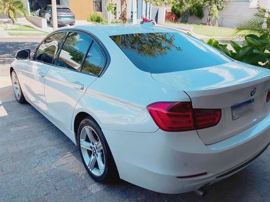 BMW-320i-2.0 16V TURBO GASOLINA 4P AUTOMÁTICO BMW-320i-2012