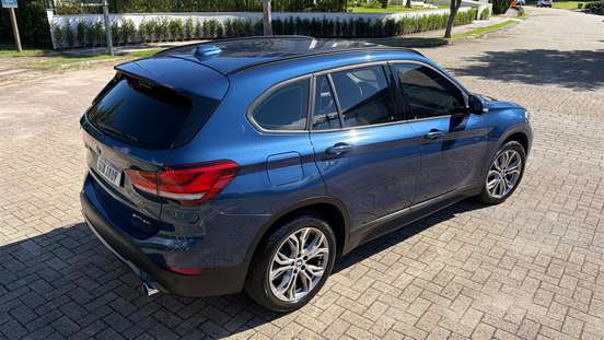 BMW-X1-2021