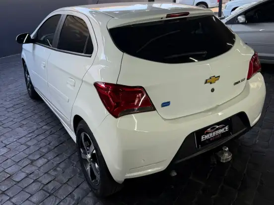 CHEVROLET-ONIX-1.4 MPFI LTZ 8V FLEX 4P AUTOMÁTICO CHEVROLET-ONIX-2016