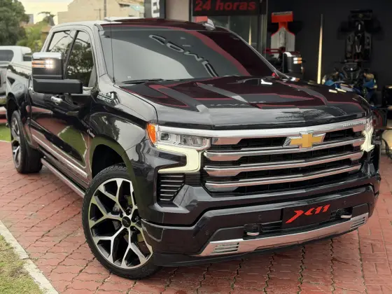 CHEVROLET SILVERADO 5.3 V8 GASOLINA 1500 HIGH COUNTRY 4X4 AUTOMÁTICO