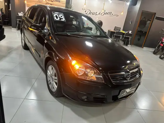 CHEVROLET VECTRA 2.0 MPFI GT HATCH 8V FLEX 4P MANUAL CHEVROLET VECTRA 2.0 MPFI GT HATCH 8V FLEX 4P MANUAL