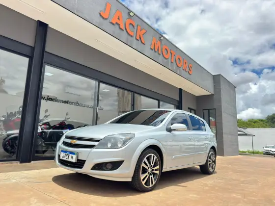 CHEVROLET VECTRA 2.0 MPFI GT-X HATCH 8V FLEX 4P MANUAL
