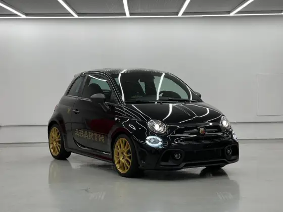 FIAT 500 1.4 TURBO GASOLINA ABARTH 695 MANUAL FIAT 500 1.4 TURBO GASOLINA ABARTH 695 MANUAL