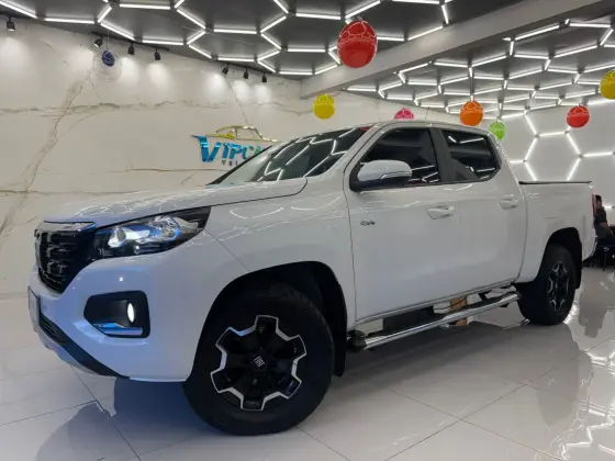 FIAT TITANO 2.2 TURBO DIESEL VOLCANO 4X4 AT6 FIAT TITANO 2.2 TURBO DIESEL VOLCANO 4X4 AT6