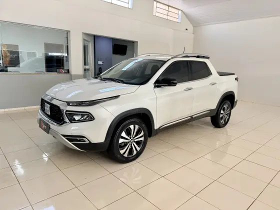 FIAT TORO 2.0 16V TURBO DIESEL VOLCANO 4WD AT9 FIAT TORO 2.0 16V TURBO DIESEL VOLCANO 4WD AT9