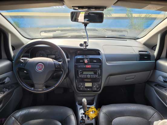 FIAT-LINEA-2011