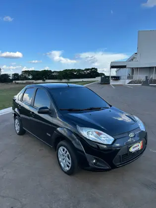 FORD FIESTA 1.6 MPI CLASS SEDAN 8V FLEX 4P MANUAL FORD FIESTA 1.6 MPI CLASS SEDAN 8V FLEX 4P MANUAL
