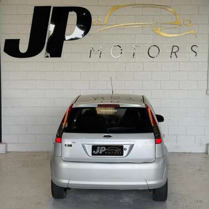 FORD-FIESTA-2011