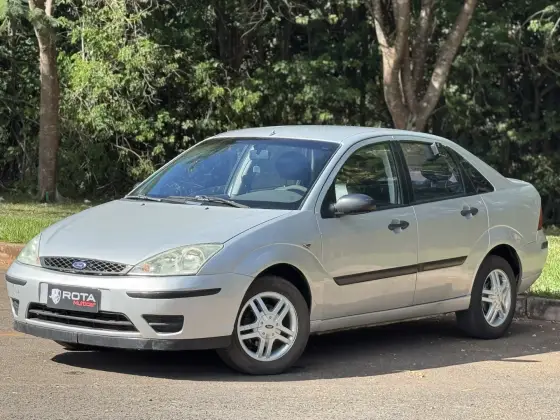 FORD FOCUS 2.0 FC 16V GASOLINA 4P MANUAL FORD FOCUS 2.0 FC 16V GASOLINA 4P MANUAL