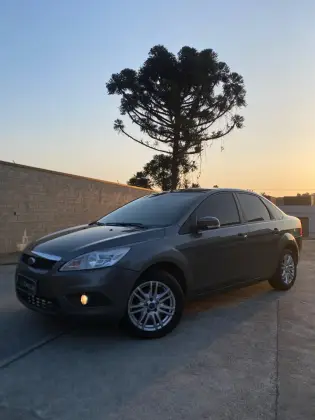 FORD FOCUS 2.0 GLX SEDAN 16V FLEX 4P AUTOMÁTICO FORD FOCUS 2.0 GLX SEDAN 16V FLEX 4P AUTOMÁTICO