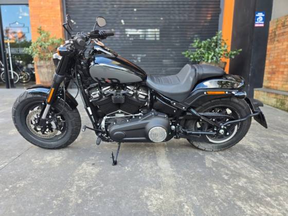 HARLEY-DAVIDSON SOFTAIL FAT BOB 114 