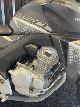 HONDA-CB TWISTER ABS-2022
