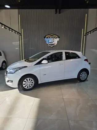 HYUNDAI HB20 1.0 COMFORT 12V FLEX 4P MANUAL HYUNDAI HB20 1.0 COMFORT 12V FLEX 4P MANUAL