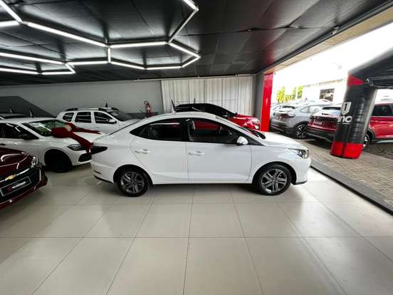 HYUNDAI-HB20S-2024