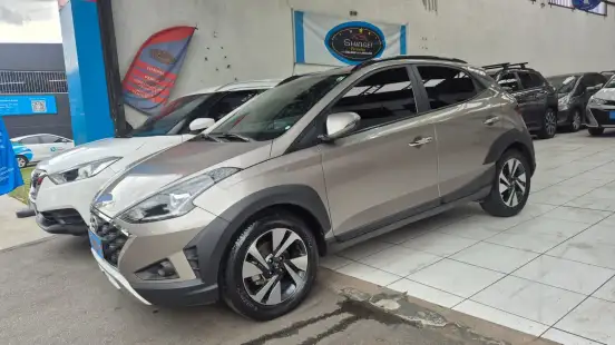HYUNDAI-HB20X-2021