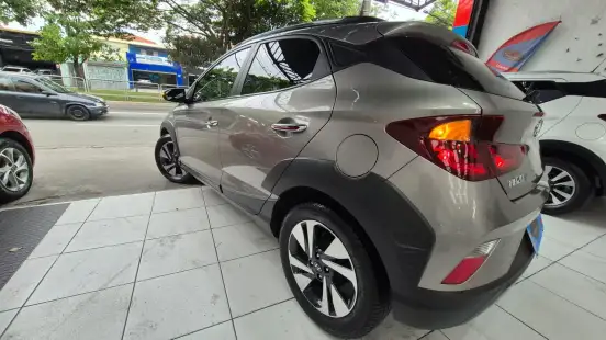 HYUNDAI-HB20X-1.6 16V FLEX DIAMOND PLUS AUTOMÁTICO HYUNDAI-HB20X-2021