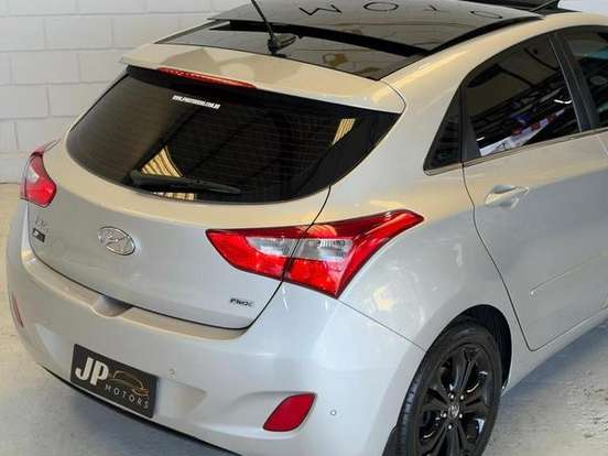 HYUNDAI-I30-1.6 MPFI 16V FLEX 4P AUTOMÁTICO HYUNDAI-I30-2012