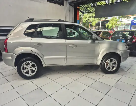 HYUNDAI TUCSON 2.0 MPFI GLS 16V 143CV 2WD FLEX 4P AUTOMÁTICO