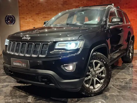 JEEP GRAND CHEROKEE 3.6 LAREDO 4X4 V6 24V GASOLINA 4P AUTOMÁTICO