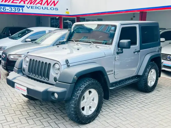JEEP WRANGLER 3.6 SPORT 4X4 V6 12V GASOLINA 2P AUTOMÁTICO JEEP WRANGLER 3.6 SPORT 4X4 V6 12V GASOLINA 2P AUTOMÁTICO